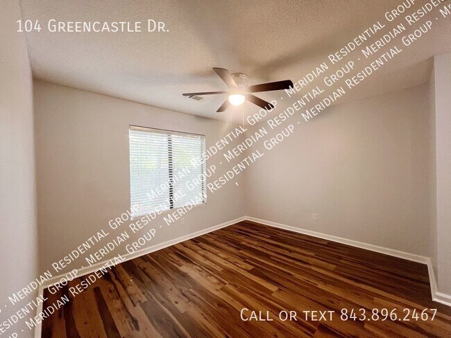 Photo - 104 Green Castle Dr