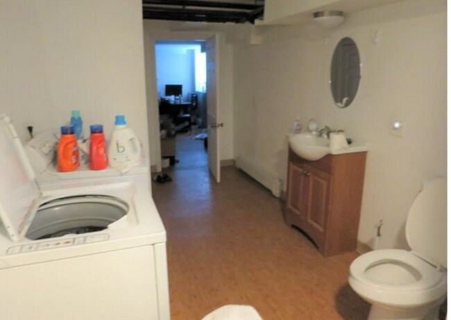 Photo - 17 Putnam Ave