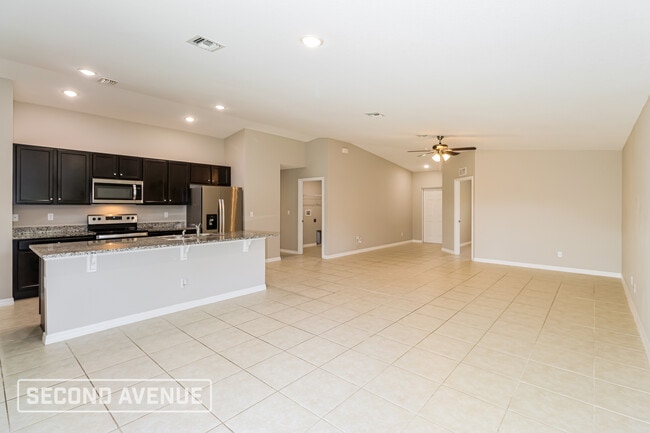 Photo - 3230 Bowline Ave