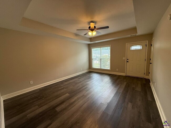 Photo - 317 Grayton Way