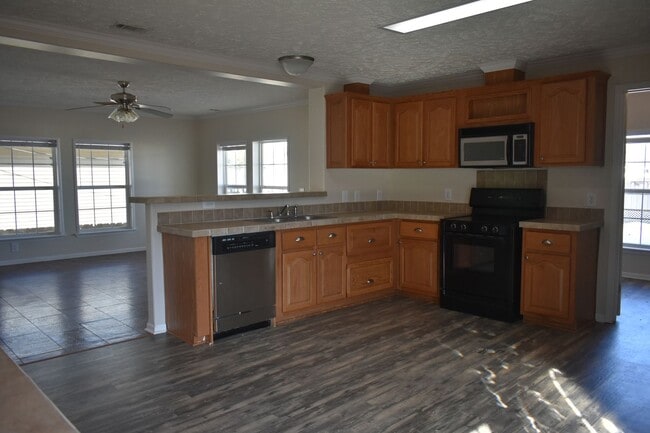 Photo - 3 Bed/2 Bath House