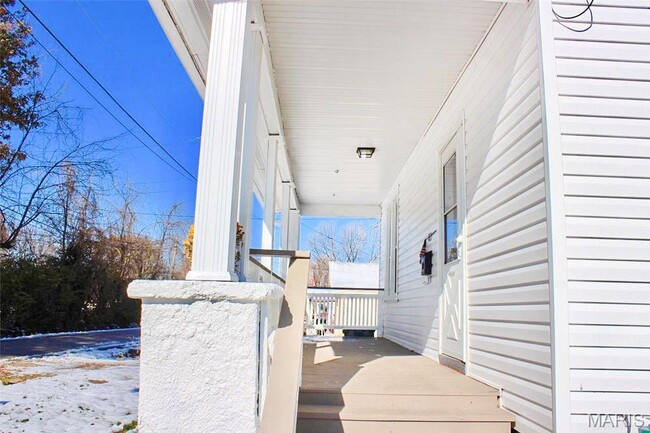 Photo - 115 S Lawn Ave