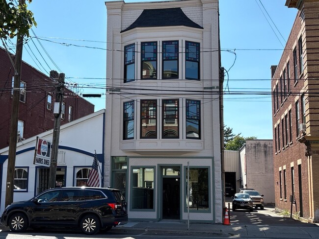 Building Photo - 81 North Ave Unit 1
