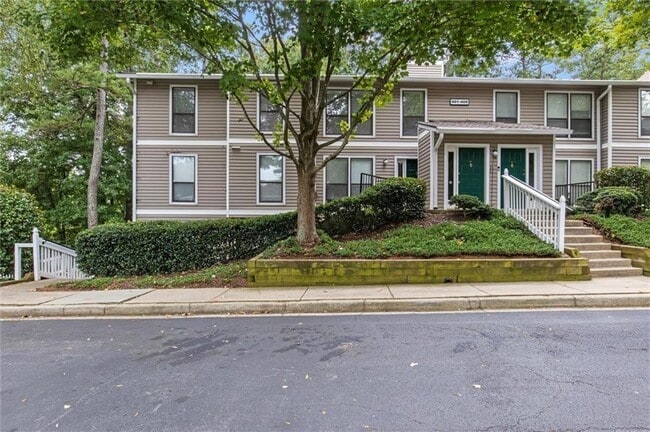 Photo - 401 Wynnes Ridge Cir SE