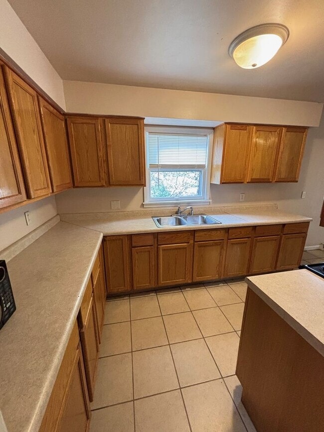 Photo - 926 N Linview Ave Unit 1