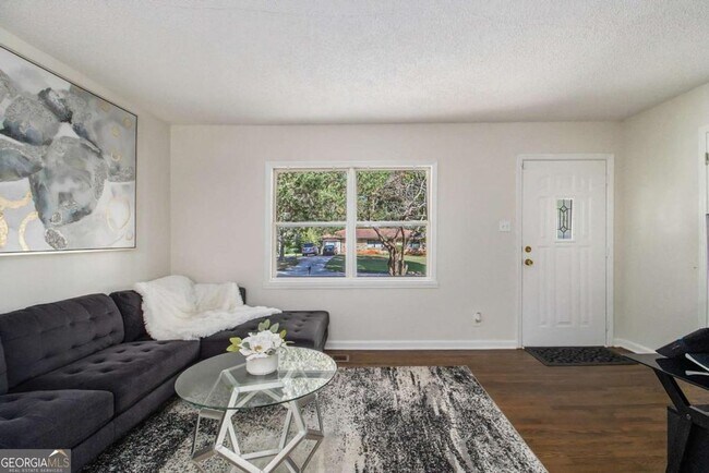 Photo - 3367 Misty Valley Rd