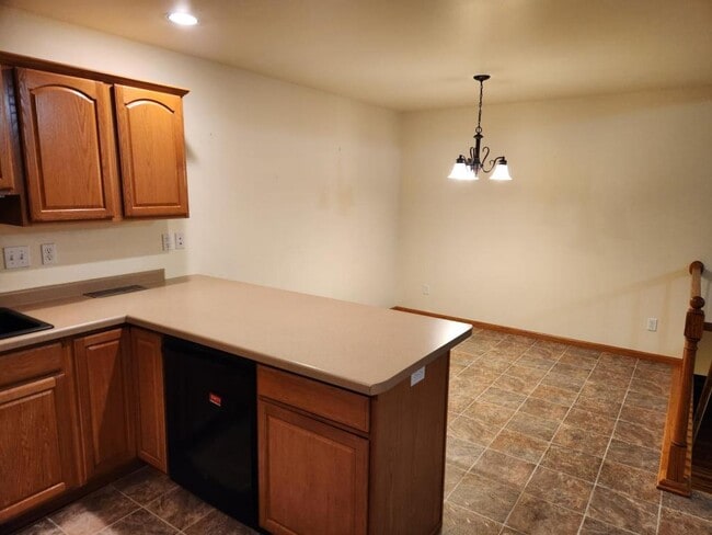 Photo - 336 Woodridge Pl