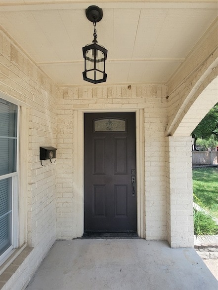 1225 Blalock Ave