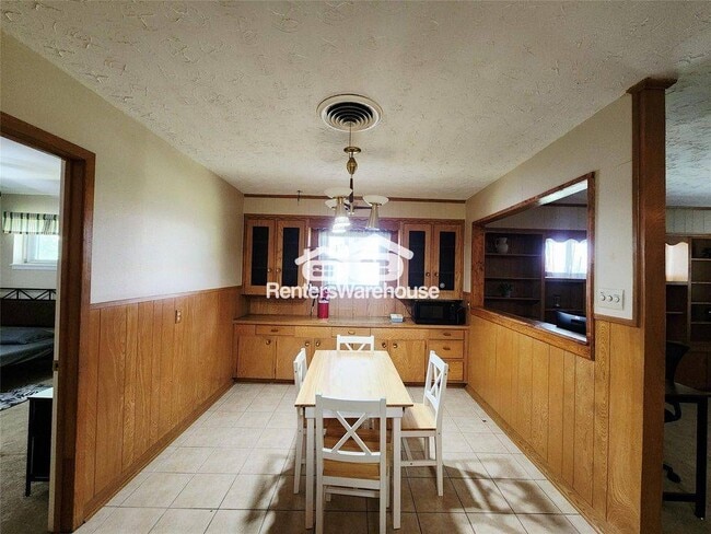 Photo - 1702 Ivie Lee St