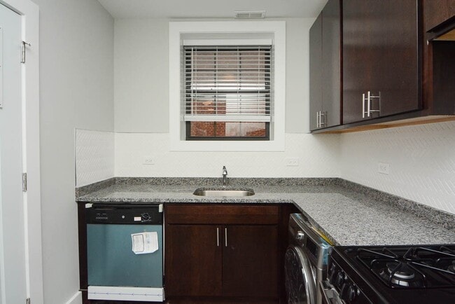 Photo - 1133 Maple Ave Unit A3