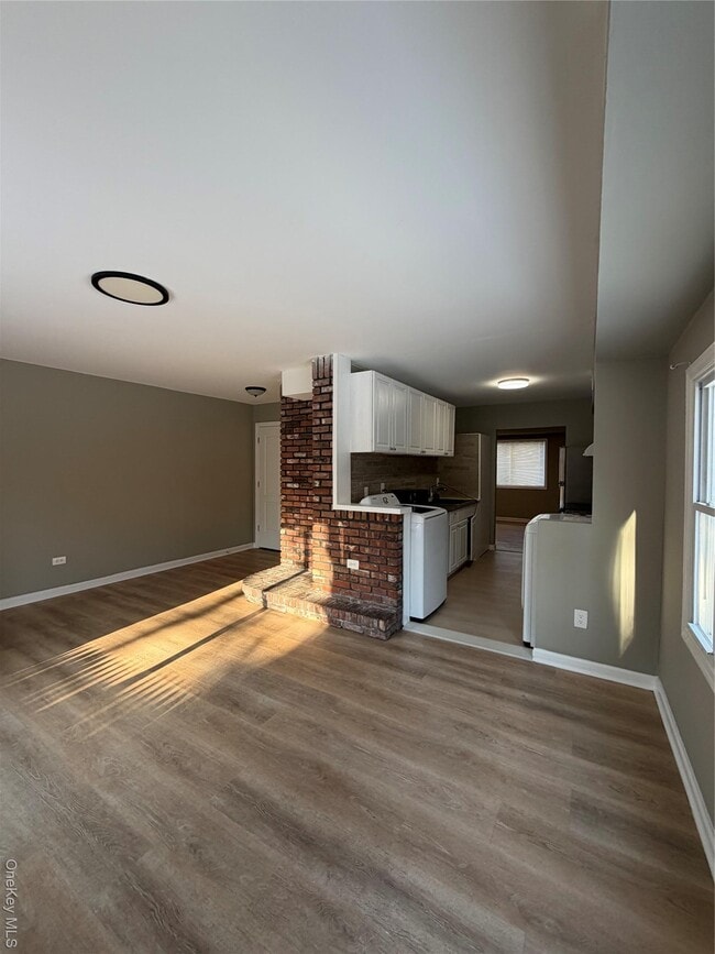 Photo - 213 Hill Rise