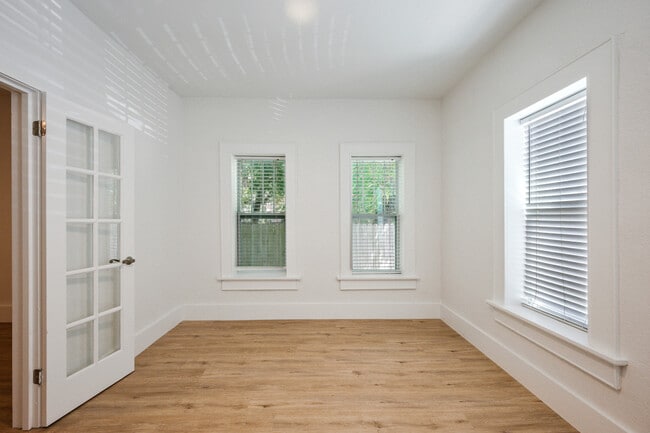 224 South Melville