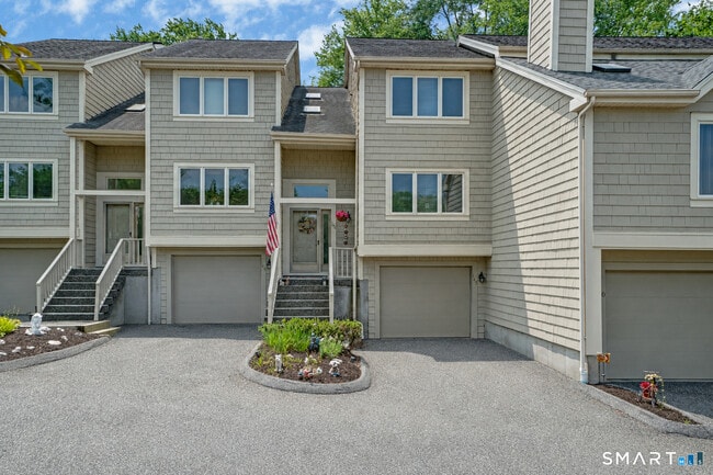 Building Photo - 12 Boulevard Dr Unit 24-145