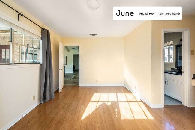 Photo - Room in Shared 4 bed/3 bath home Unit A