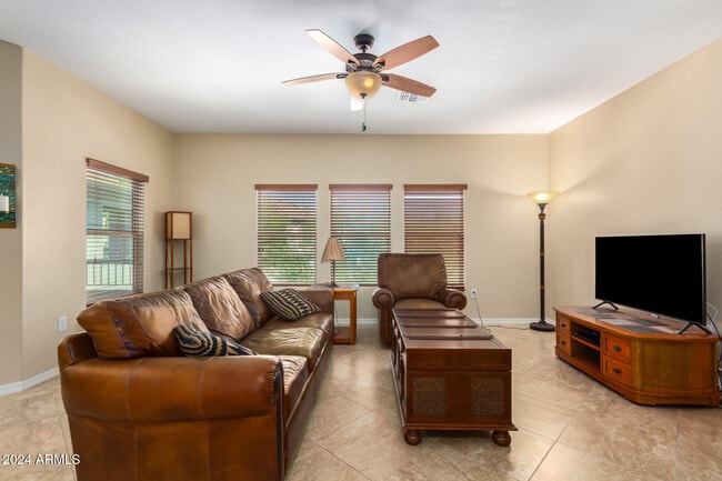 Photo - 33575 N Dove Lakes Dr Unit 2024