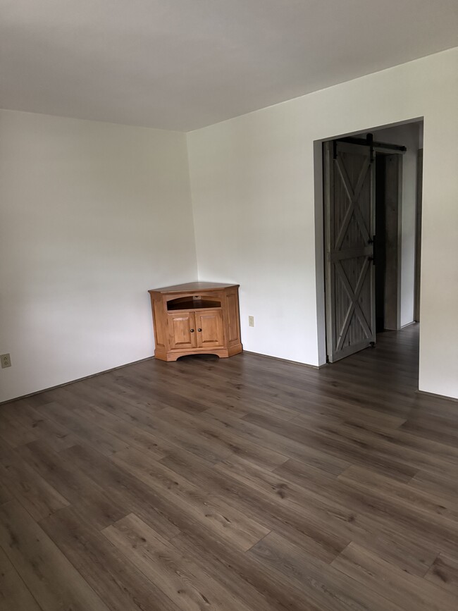 Photo - 2620 Stoneybrook Rd Apartments Unit 1429 south ave