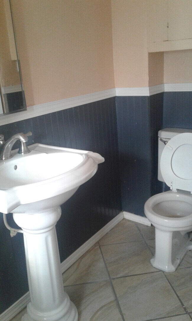 Photo - 510 Evans Ave