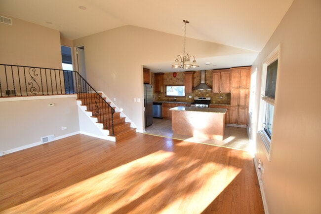 Photo - 907 S Elmhurst Rd