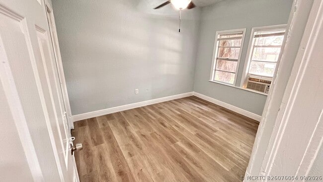 Photo - 1006 S M St