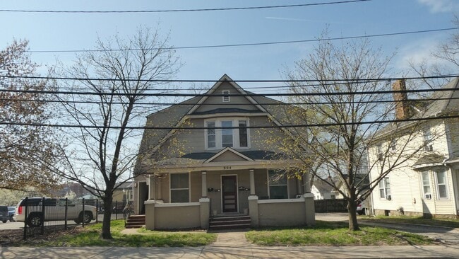 Building Photo - 904 Rogers St Unit Apt. 5