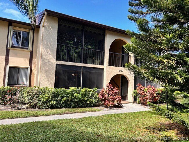 407 Pine Glen Ln Unit C-1