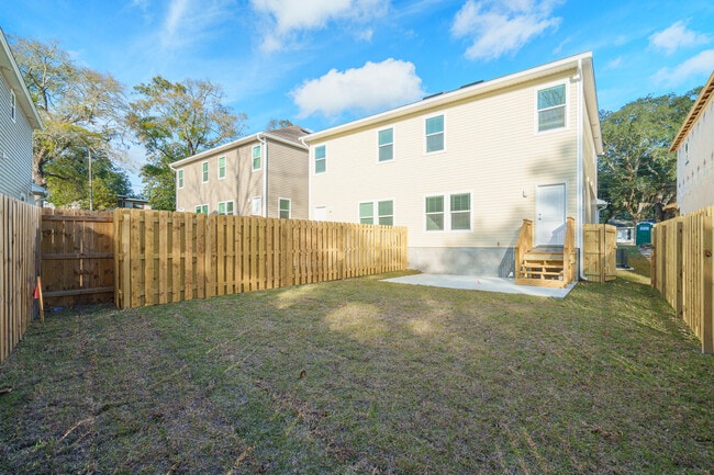 317 Allen St