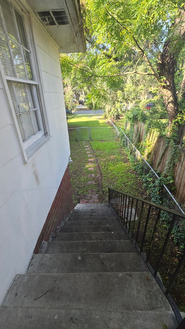 Photo - 8 1/2 Columbus Dr