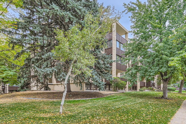 Building Photo - 6930 E Girard Ave Unit A309 Rental