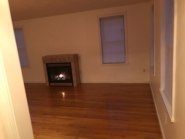 Photo - 577 Winter St