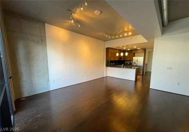 Photo - 353 E Bonneville Ave Unidad 275