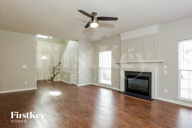 Photo - 4817 Loganshire Ln