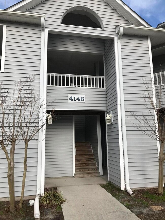 Building Photo - 4146 Breezewood Dr Unit 202 Rental