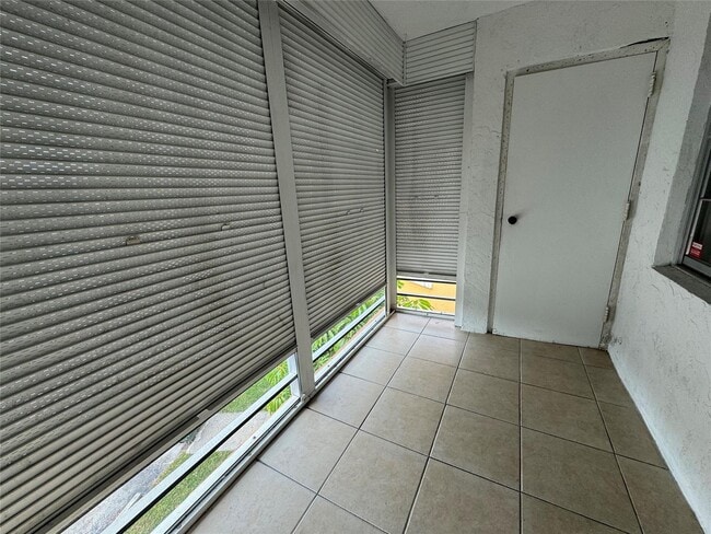 Photo - 4354 NW 9th Ave Unit 3D