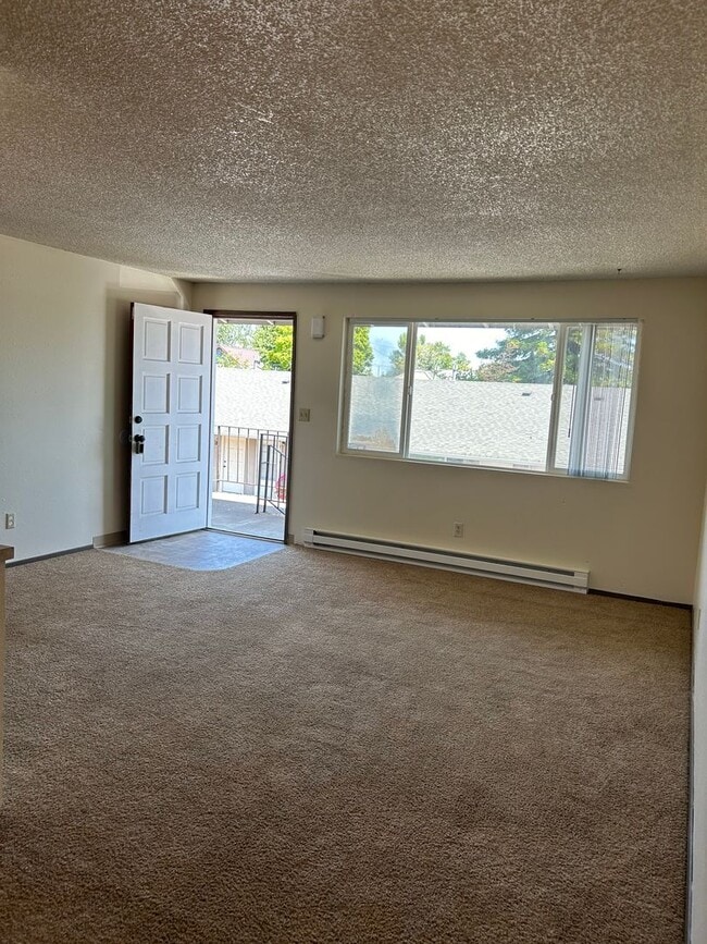 Photo - 1215 Pioneer St Unit 10 (Upper)