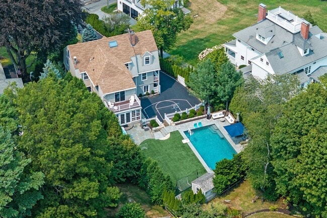 Building Photo - 59 Harbor Ave