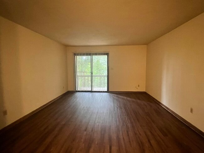 Photo - 1598 Kay Ave