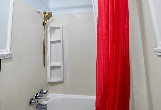 Photo - 731 20th St NW