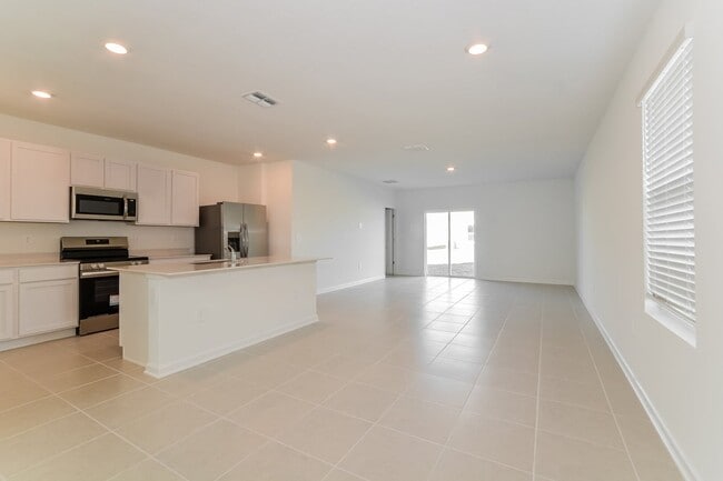 Photo - 1558 Jessica Blvd