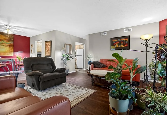 Photo - 10373 Glenway Dr Unit 10373
