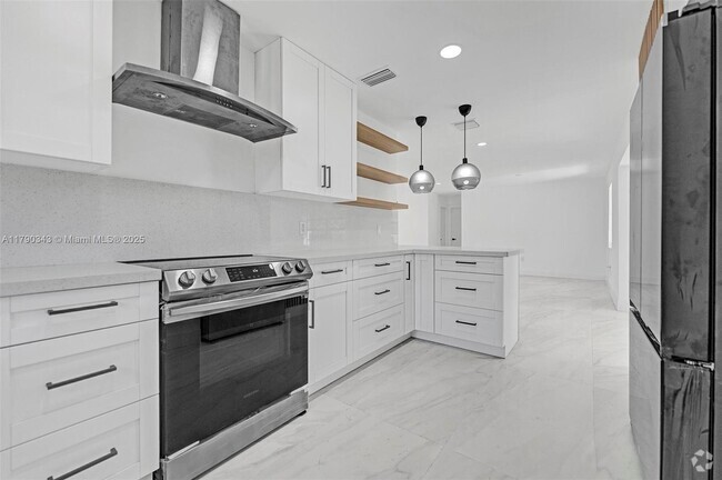 Building Photo - 21430 SW 102nd Ct Rental