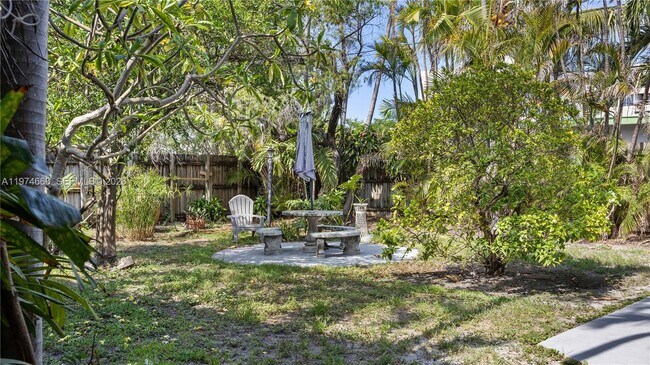 Photo - 400 SE 31st St Unit 4