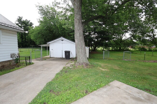 Photo - 2908 Pleasant Plain Ave