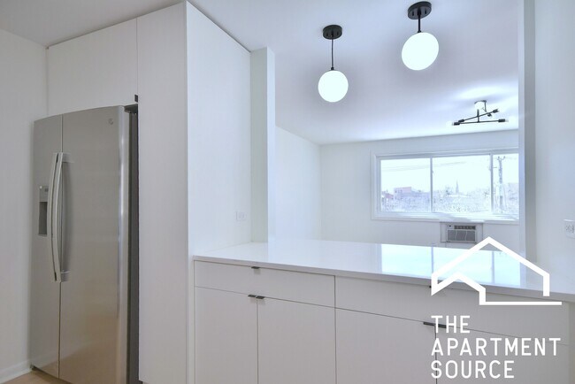 Photo - 830 Judson Ave