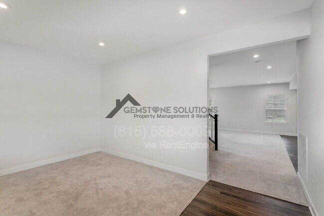 Photo - 3301 Somerset Ln