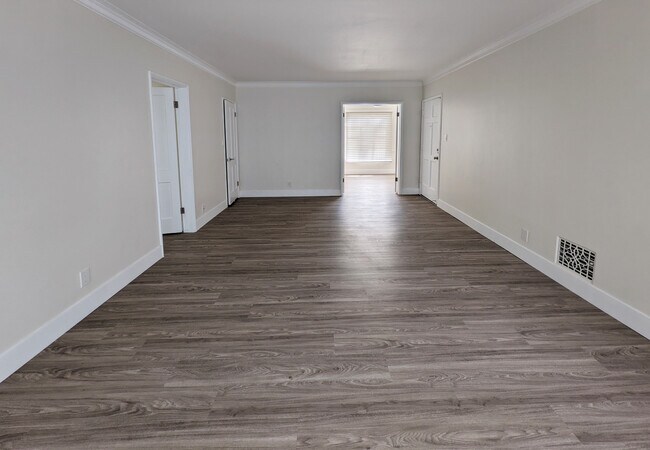 Living Room - 7675 Hollywood Blvd Unidad 14