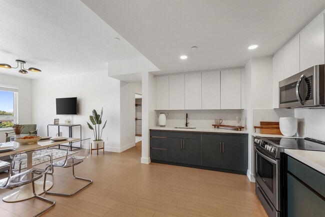 Photo - The Laureate