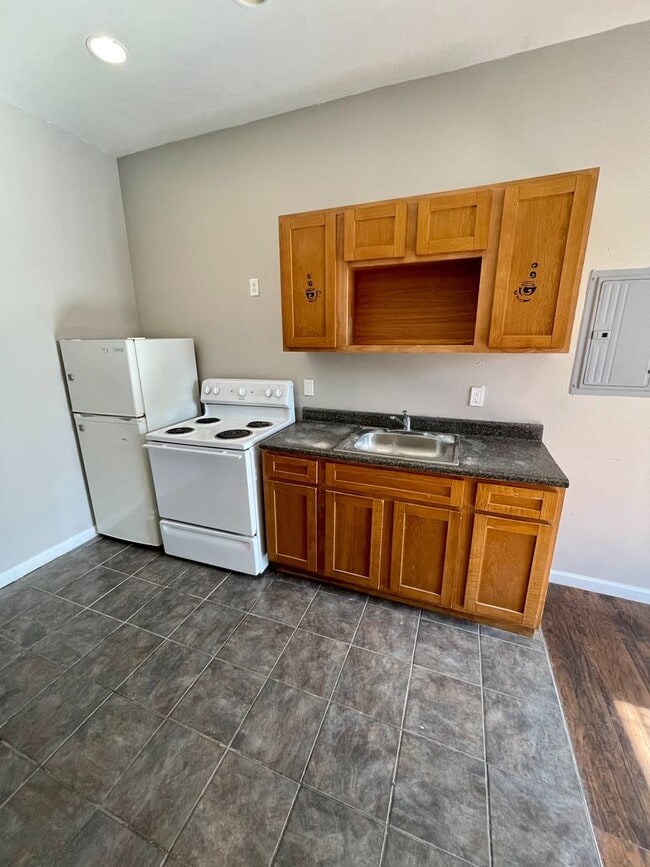 Photo - 2131 E Tioga St Unit 1st Floor