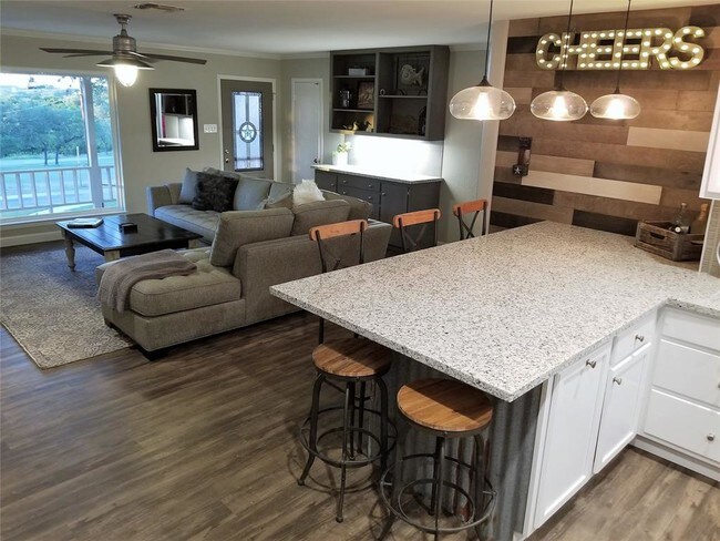 Photo - 2125 Island View Dr