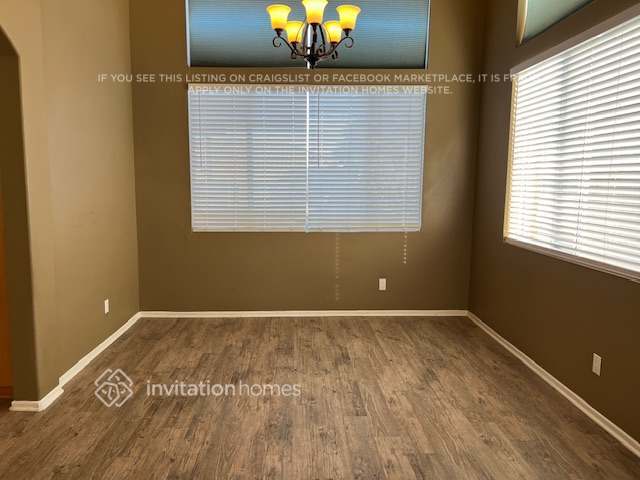 Photo - 8760 Medford St