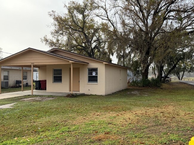 Photo - 2 bed/ 1 bath in Plant City